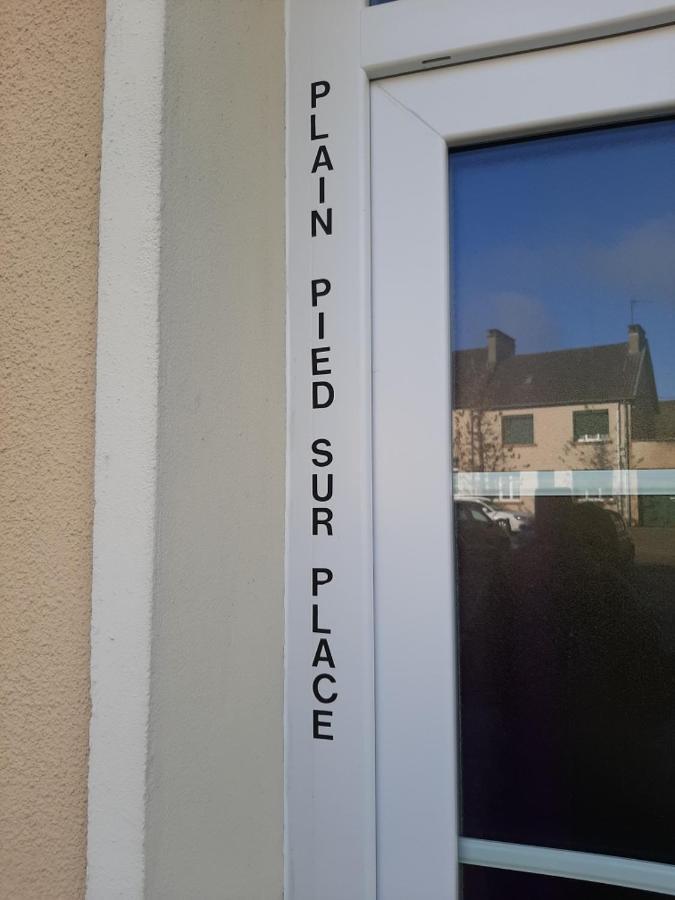 Le Plain Pied Sur Place Le Mêle-sur-Sarthe Esterno foto